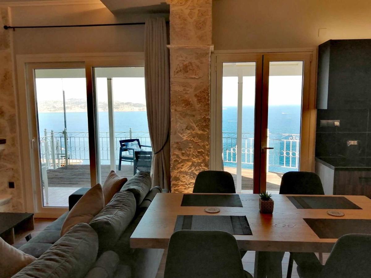 Infinity Blue Apartment Agní Екстериор снимка
