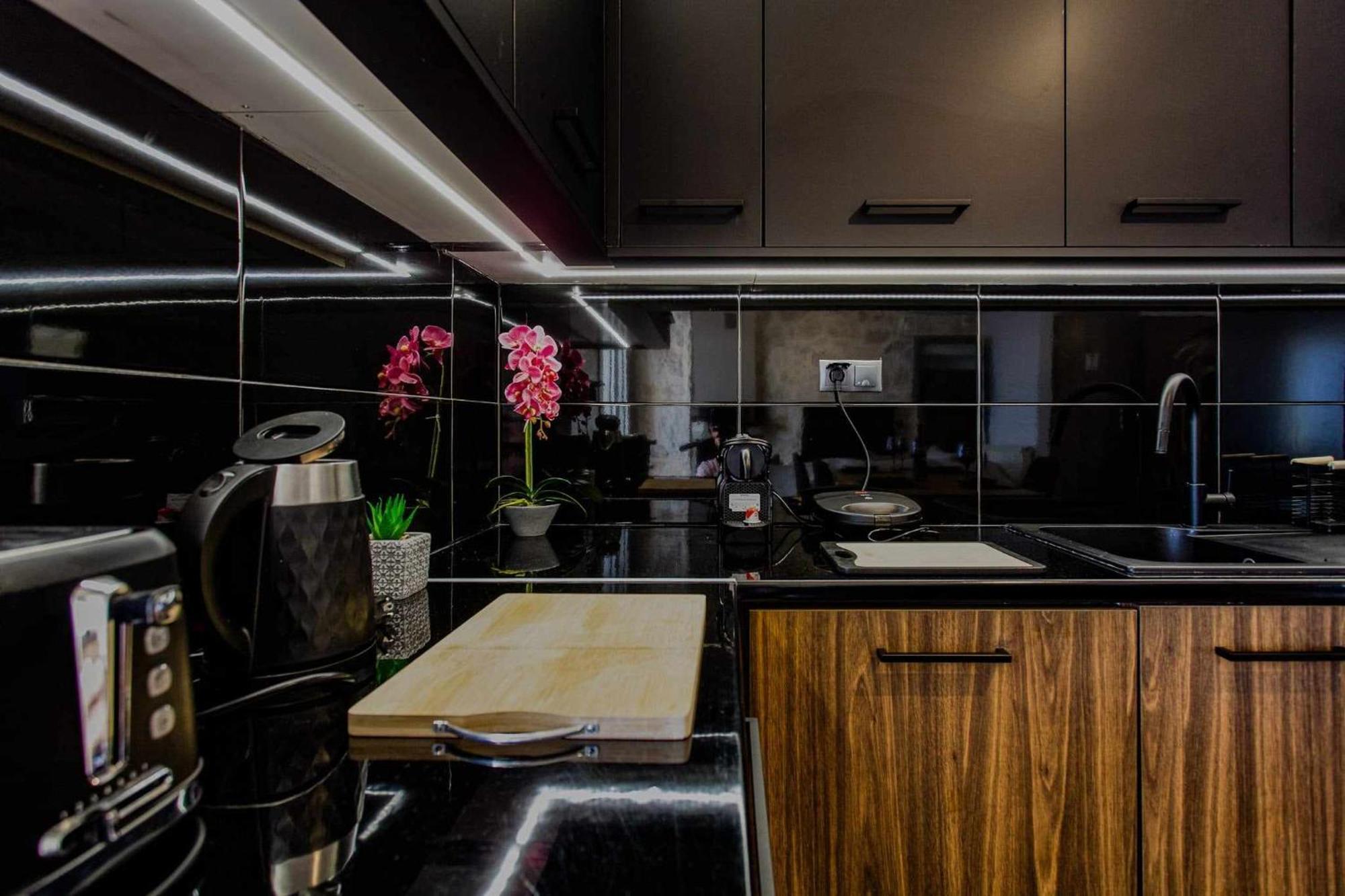 Infinity Blue Apartment Agní Екстериор снимка