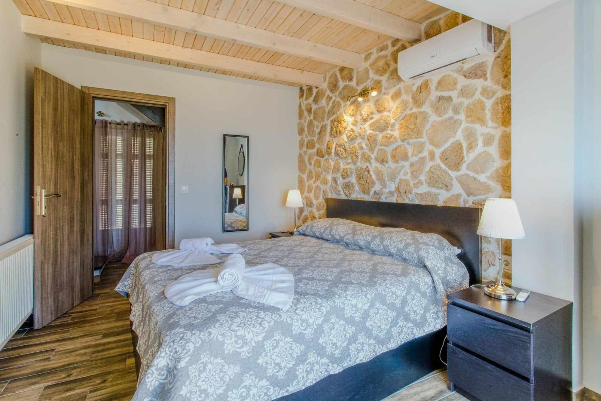 Infinity Blue Apartment Agní Екстериор снимка