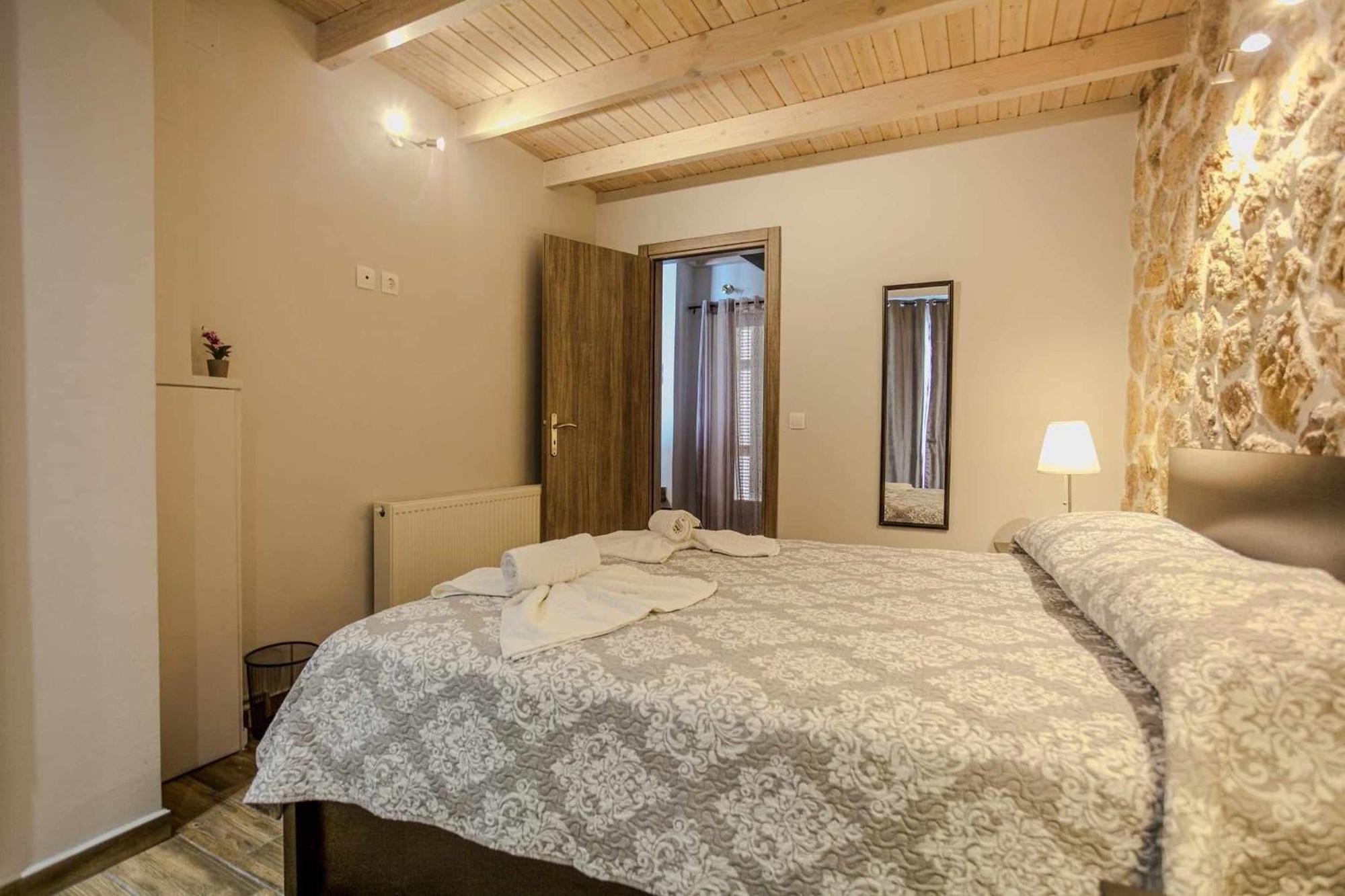 Infinity Blue Apartment Agní Екстериор снимка